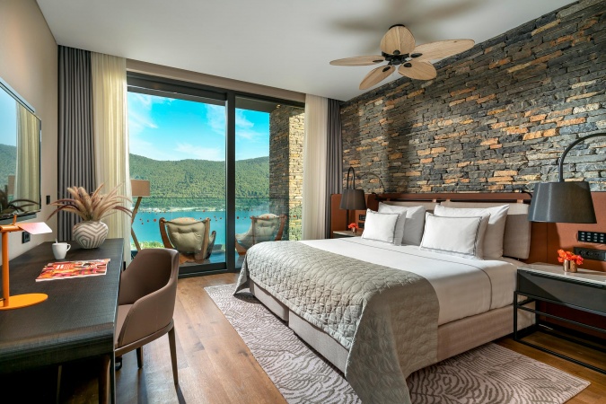 Family Corner Suite Deniz Manzaralı Oda